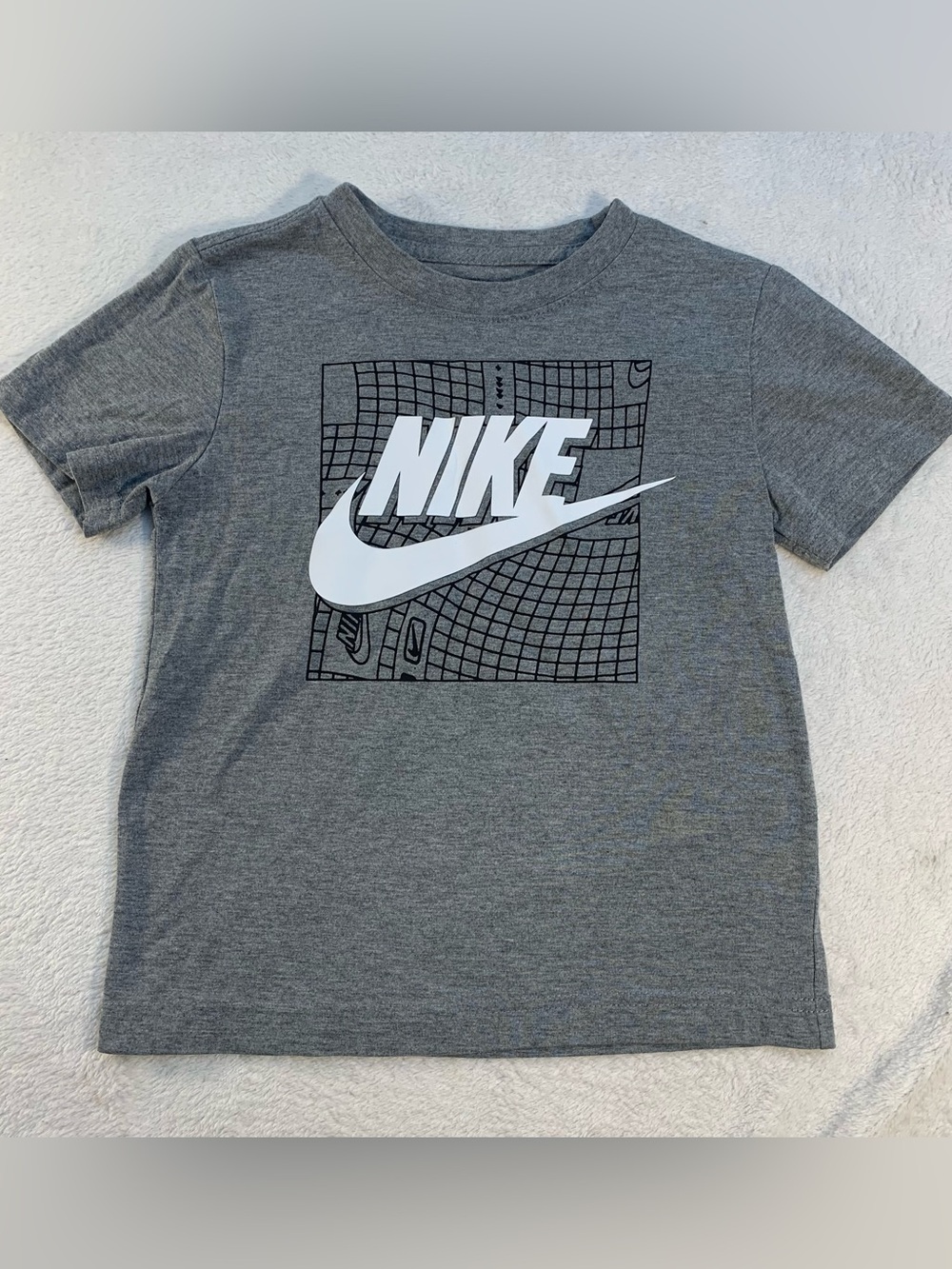 Nike Gray Kids 6 Tee with White Logo Graphic